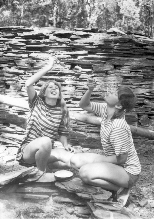 1984PavlaHanaLicha Jakartovice